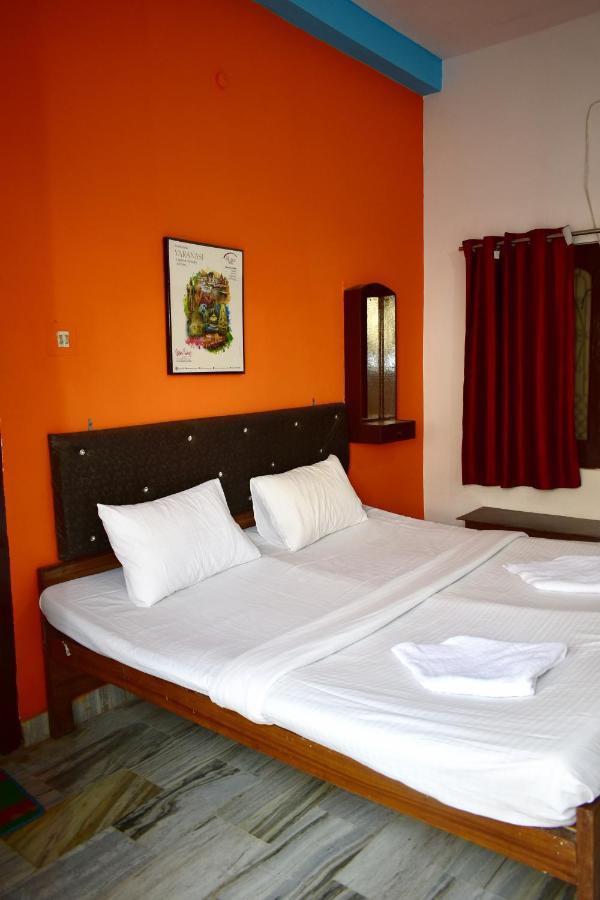 Sandhya Guest House Varanasi Near Ganga River Exterior photo