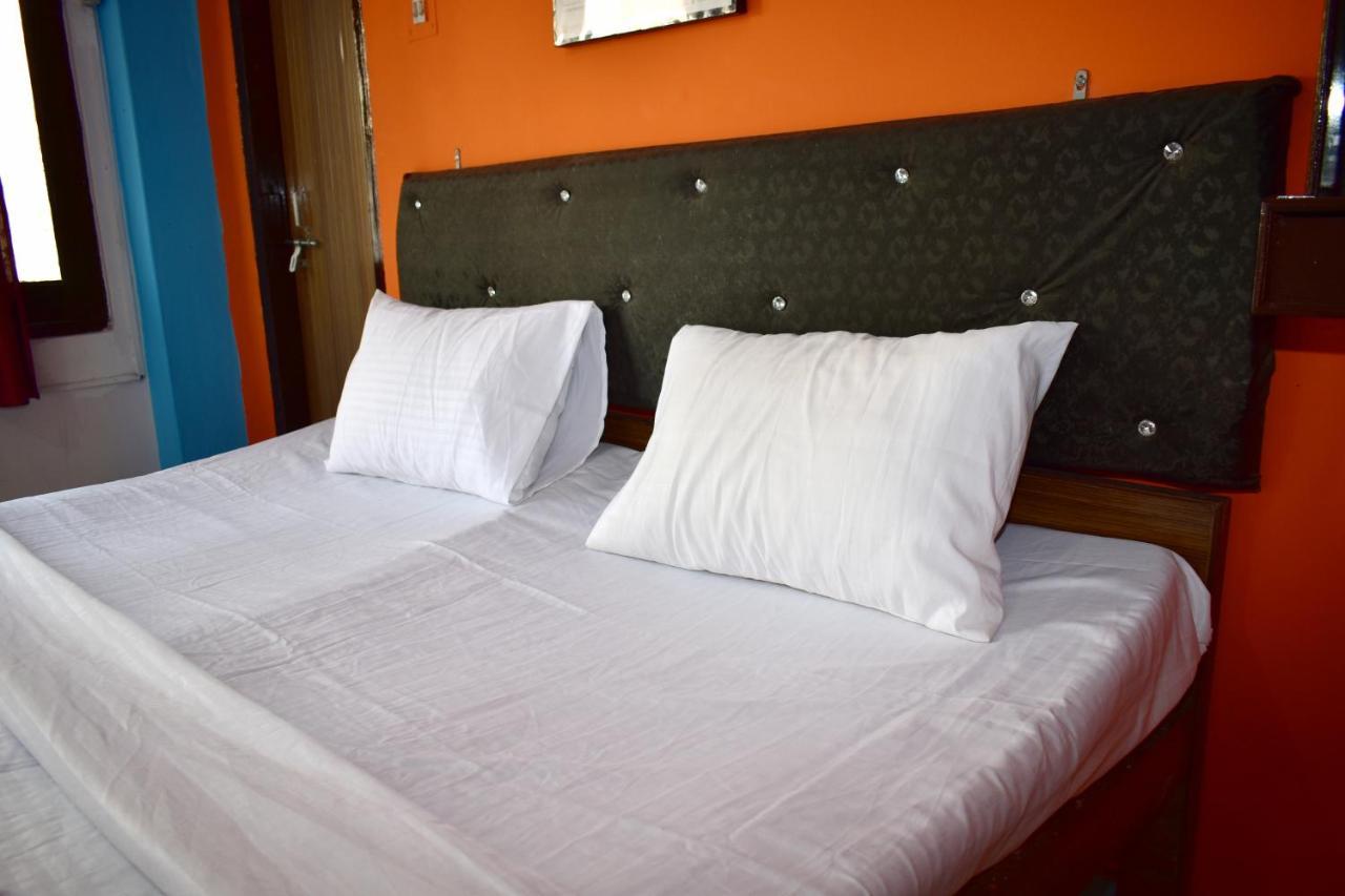 Sandhya Guest House Varanasi Near Ganga River Exterior photo